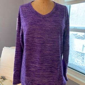 St. John’s Bay V-Neck Fleece Long Sleeved Top in Size Small.